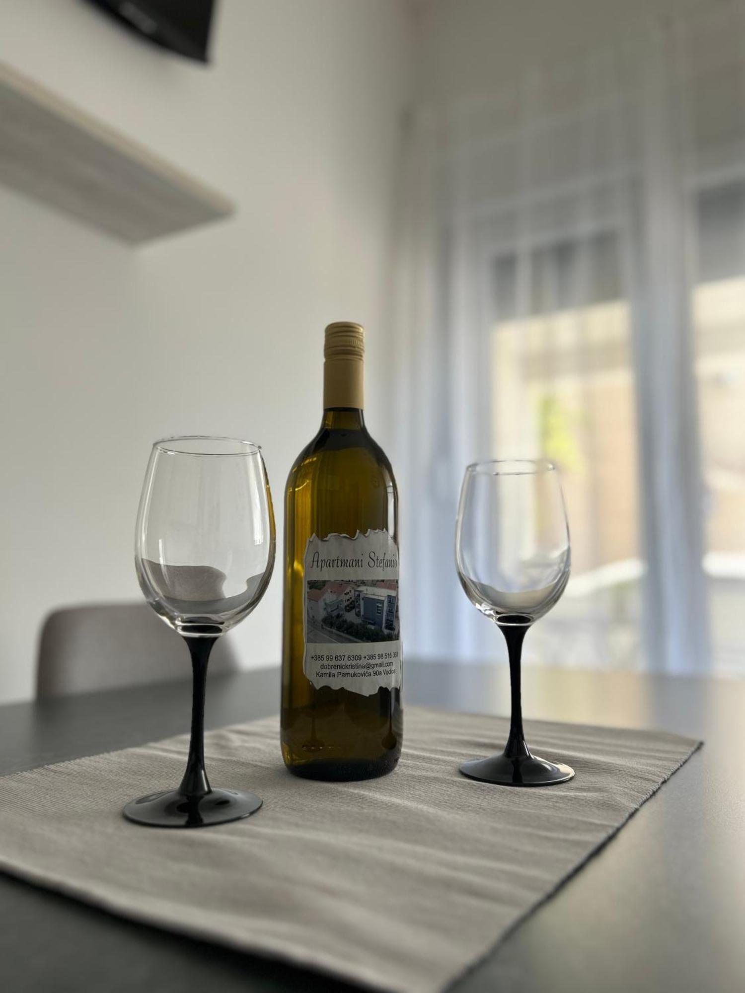Apartments Dobrenic Vodice Exterior photo
