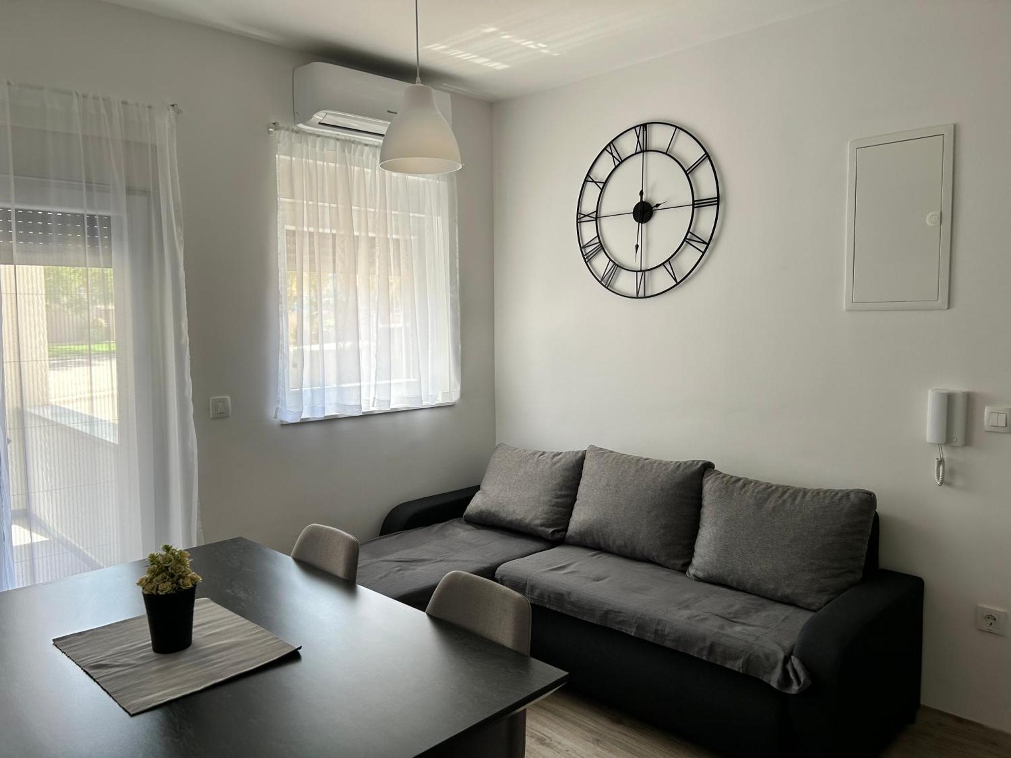 Apartments Dobrenic Vodice Exterior photo
